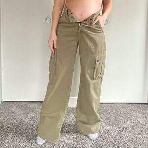 Zara High-Waisted Cargo Pants – Utility, Workwear, Streetwear - Size 6 - Green